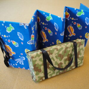 Foldable beach mat with handle 180x53x1 cm