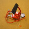 Pump with manometer