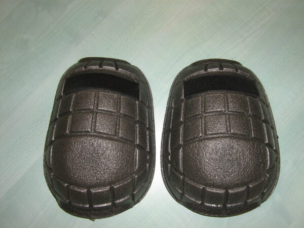 Knee pads (strapped on) 40M.