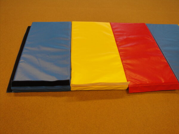 3-color folding mat 150x100x6 cm